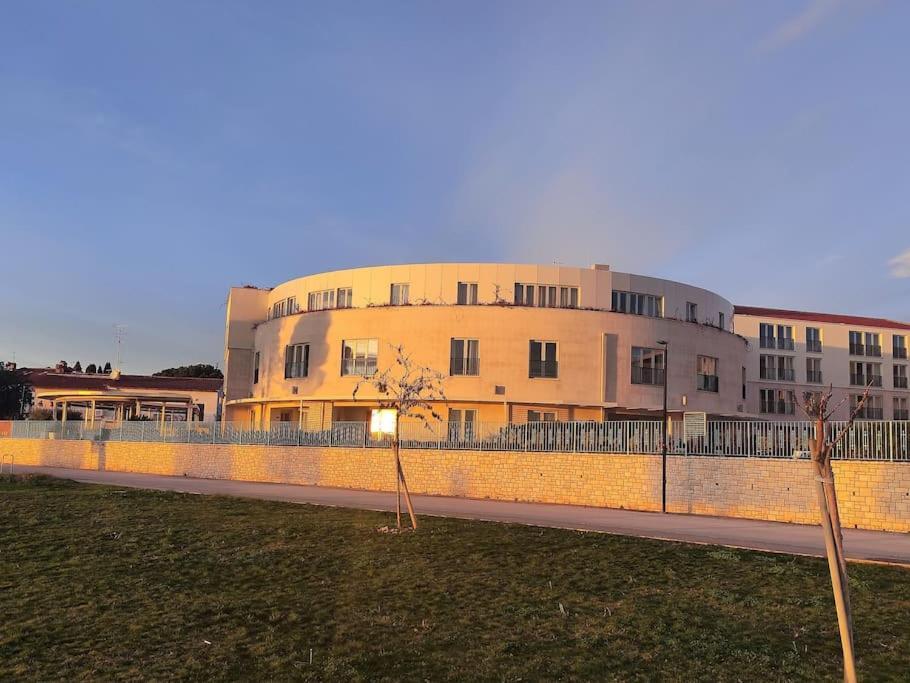 Superior Seaview Apt. With Pool Umag Exterior foto