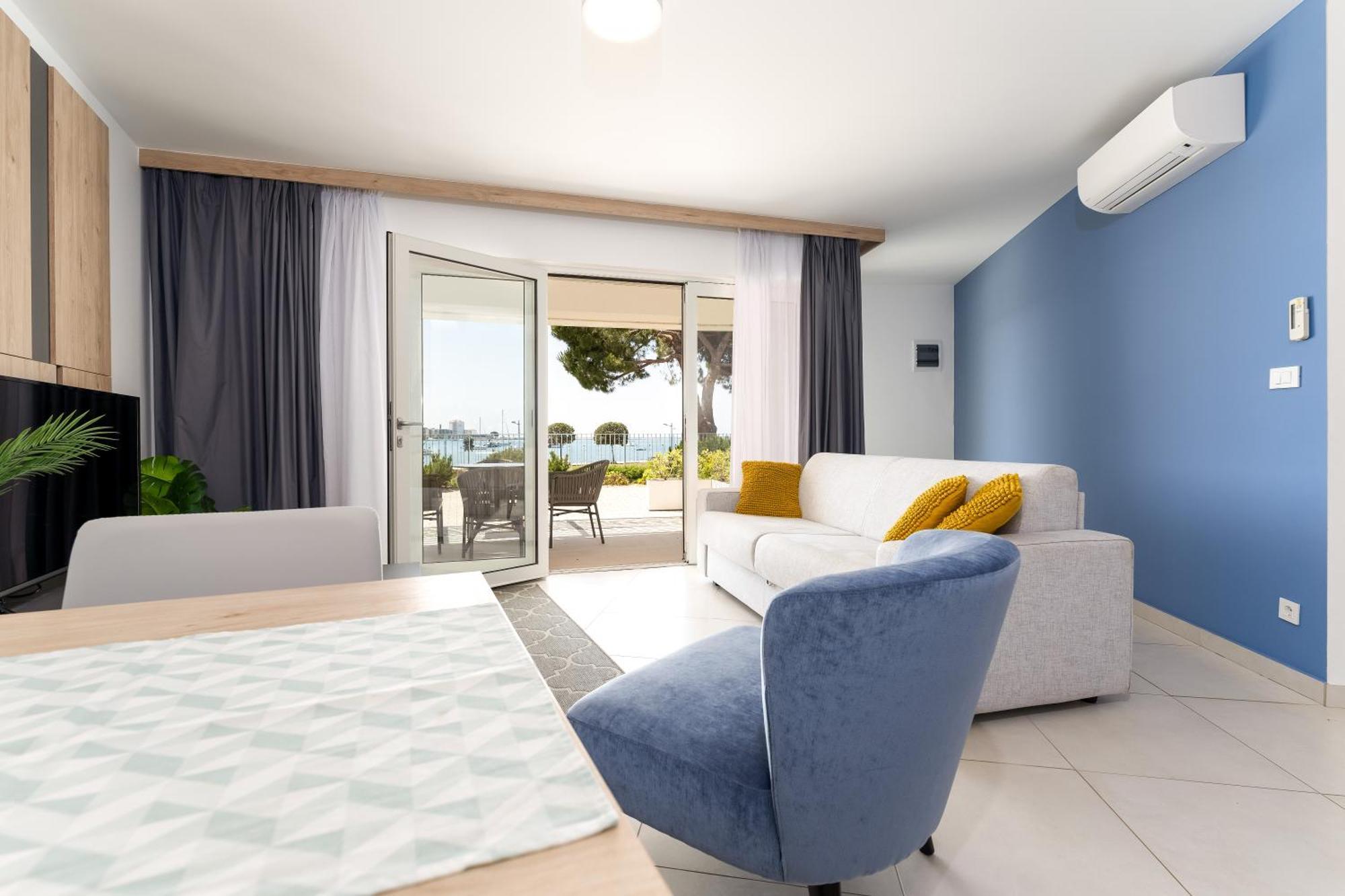 Superior Seaview Apt. With Pool Umag Exterior foto